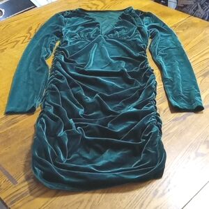 HALARA DRESS Womens SMALL VELVET GREEN Ruched Cocktail Party Holiday NEW